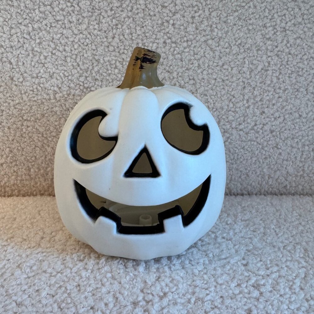 Hyde and Eek! Cream Halloween Lighted Pumpkin